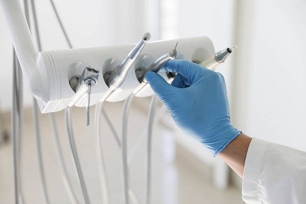Professional Tooth Extraction technician working in Langhorne, PA